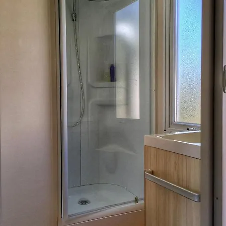 Mobil Pour 6 Personnes Climatise A Quelques Minutes Des Plages אגדה