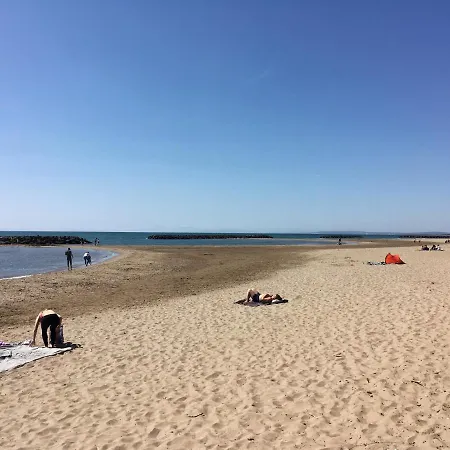 Mobil Pour 6 Personnes Climatise A Quelques Minutes Des Plages