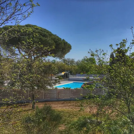 Camping Mobil Pour 6 Personnes Climatise A Quelques Minutes Des Plages Agde