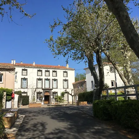 Camping Mobil Pour 6 Personnes Climatise A Quelques Minutes Des Plages Agde