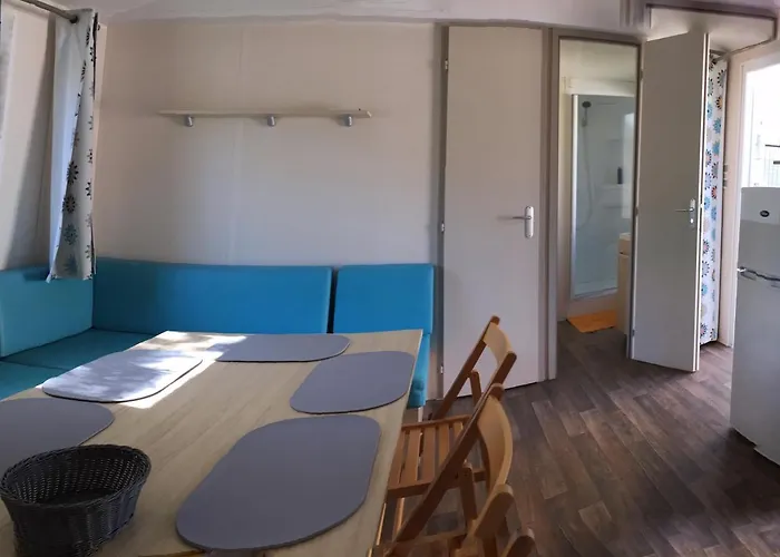 キャンプ場 Mobil Pour 6 Personnes Climatise A Quelques Minutes Des Plages