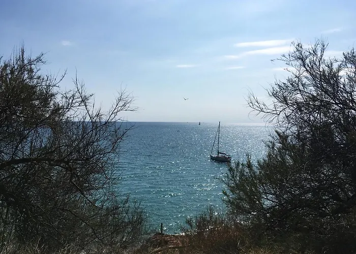 Camping Mobil Pour 6 Personnes Climatise A Quelques Minutes Des Plages Agde