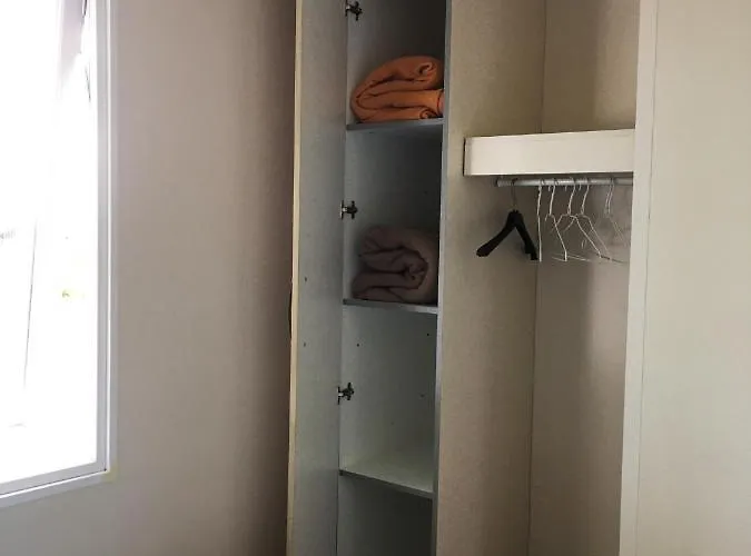 Mobil Pour 6 Personnes Climatise A Quelques Minutes Des Plages キャンプ場 *