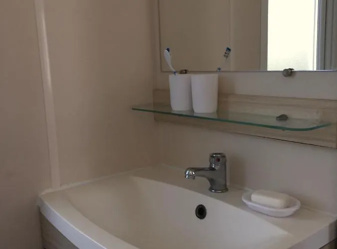 Mobil Pour 6 Personnes Climatise A Quelques Minutes Des Plages Camping