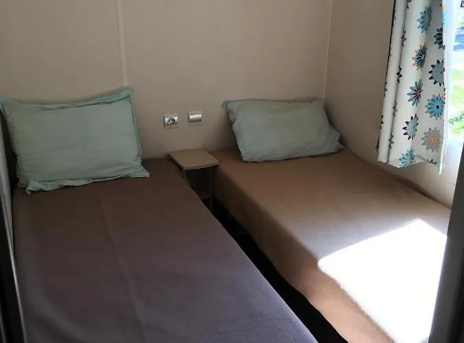 Camping Mobil Pour 6 Personnes Climatise A Quelques Minutes Des Plages *