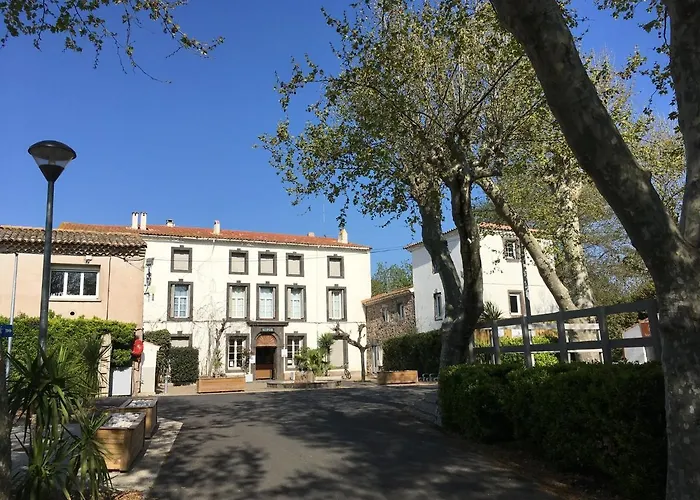 Camping Mobil Pour 6 Personnes Climatise A Quelques Minutes Des Plages Agde